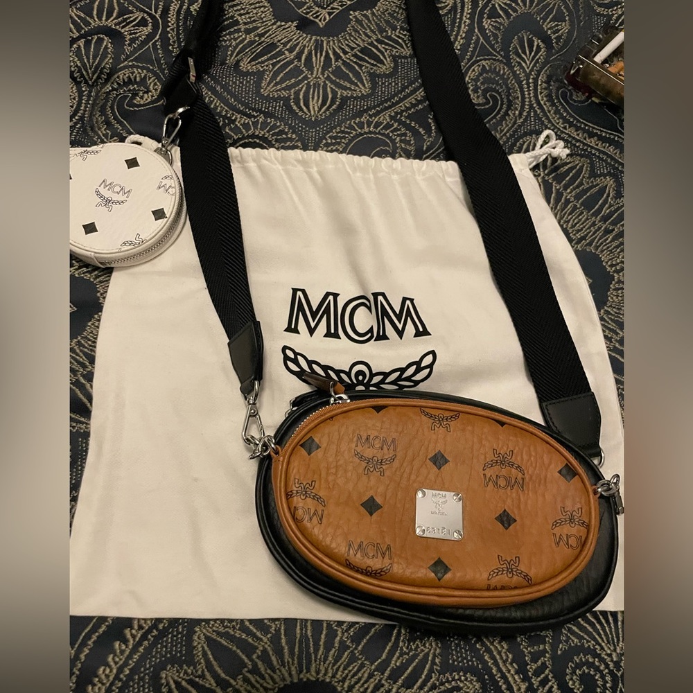 Aren Multifunction Crossbody Pouch in Visetos Original